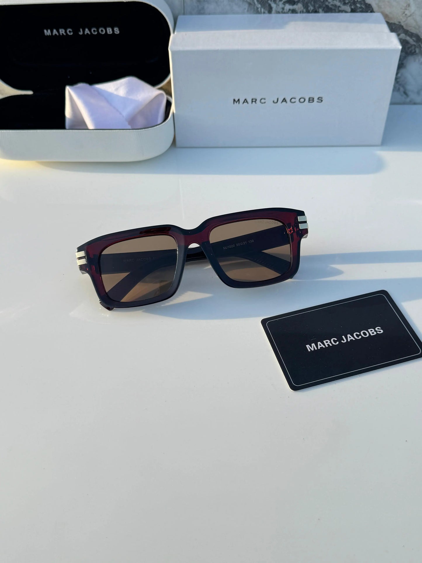 Marc_jacobs_1020_brown