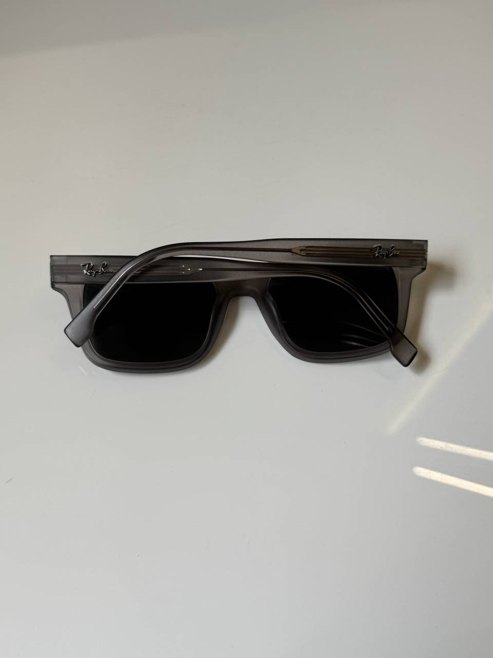 Rayban_7701_Matt_Grey