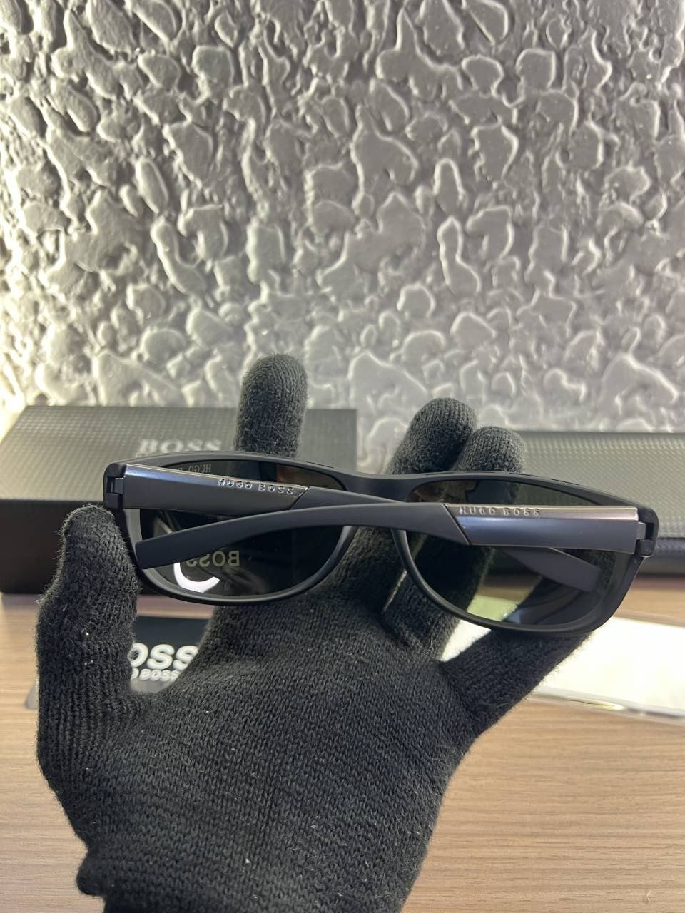 Hugo_boss_1903_black