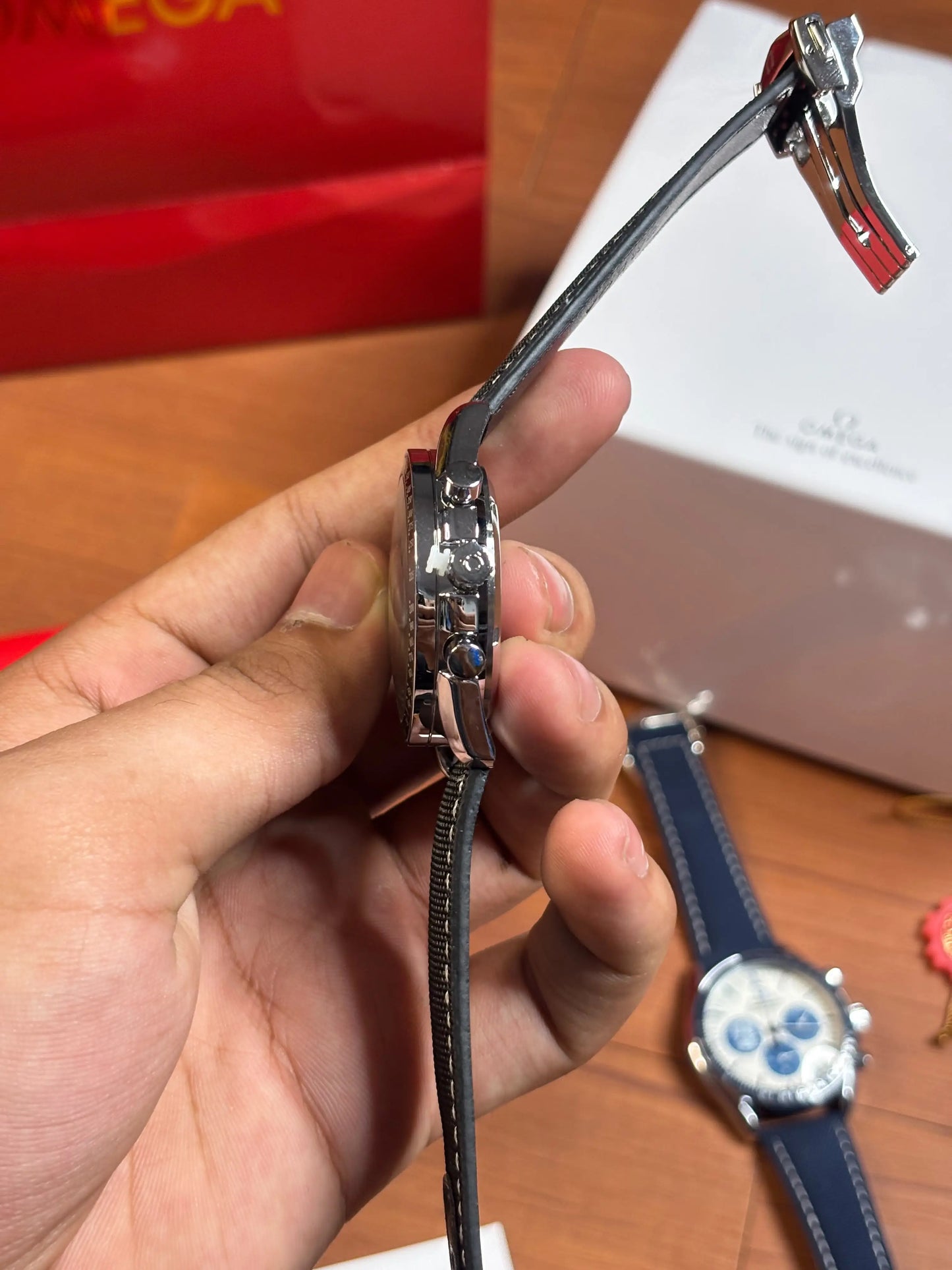 Omeg_a Speedmaster Black Snoopy