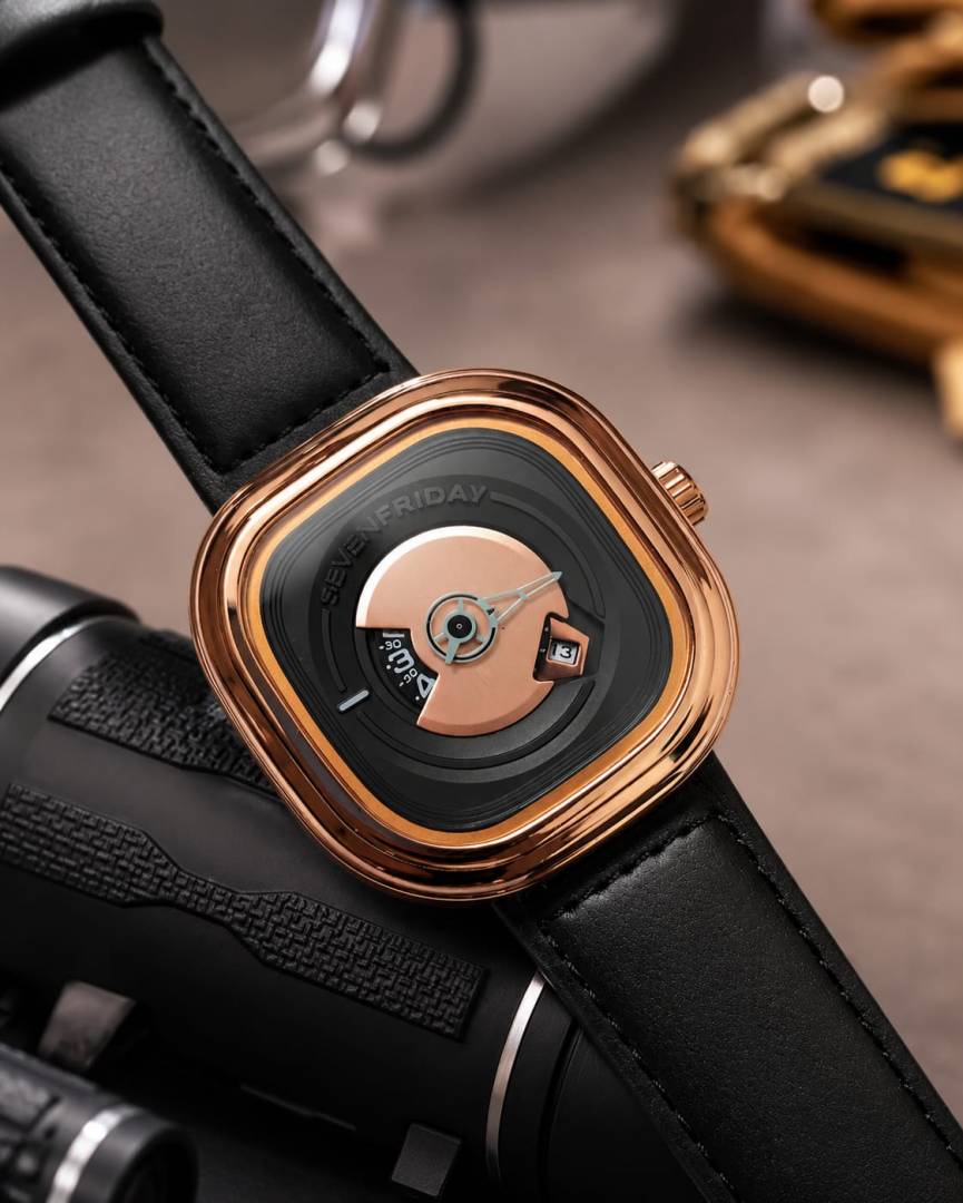 Seve_n Frida_y PE201 Black Copper Black Dial