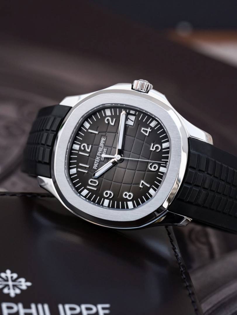 Pate_ek Philip_pe Aquanaut 5167R-001 Bettry black silver Black