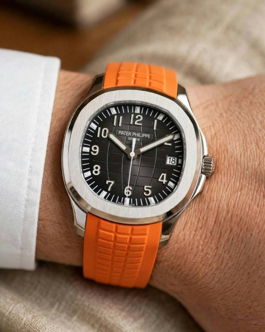 Pate_ek Philip_pe Aquanaut 5167R-001 Bettry orange silver Black