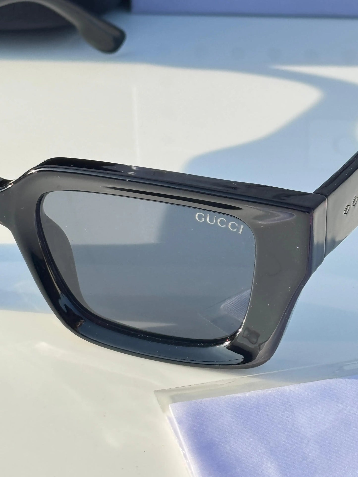 Gucci_69011_black
