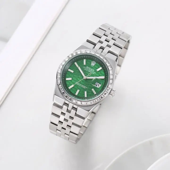 Role_x Oyster Perpetual Land Dweller Diamond Bazel