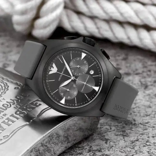 Emporio Arman_i Classic Grey- J589