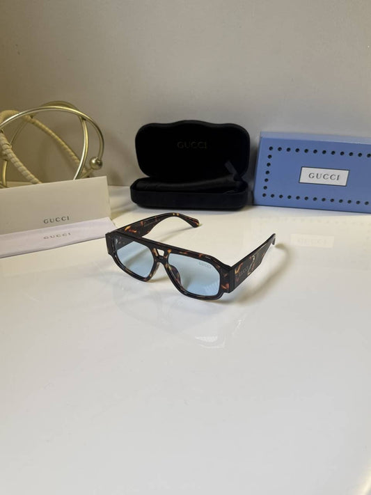 Prada_3986_Tiger_Blue