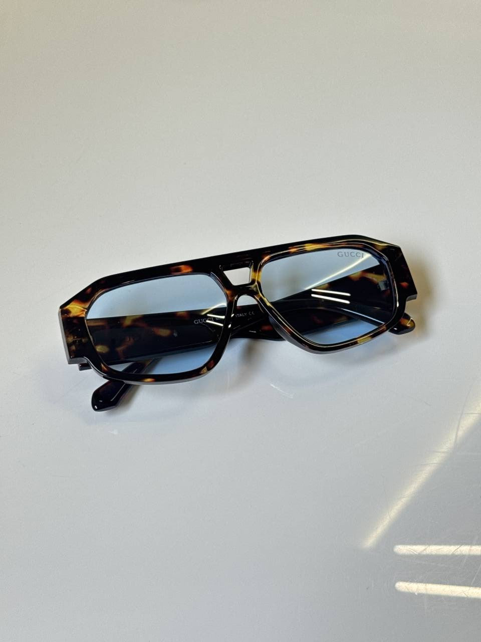 Prada_3986_Tiger_Blue