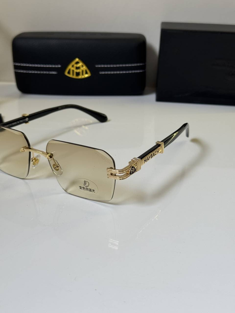 Maybach_6601_Gold_Brown_Shaded