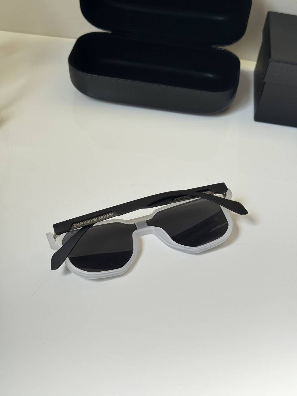 Armanni_2602_ice_grey_with black
