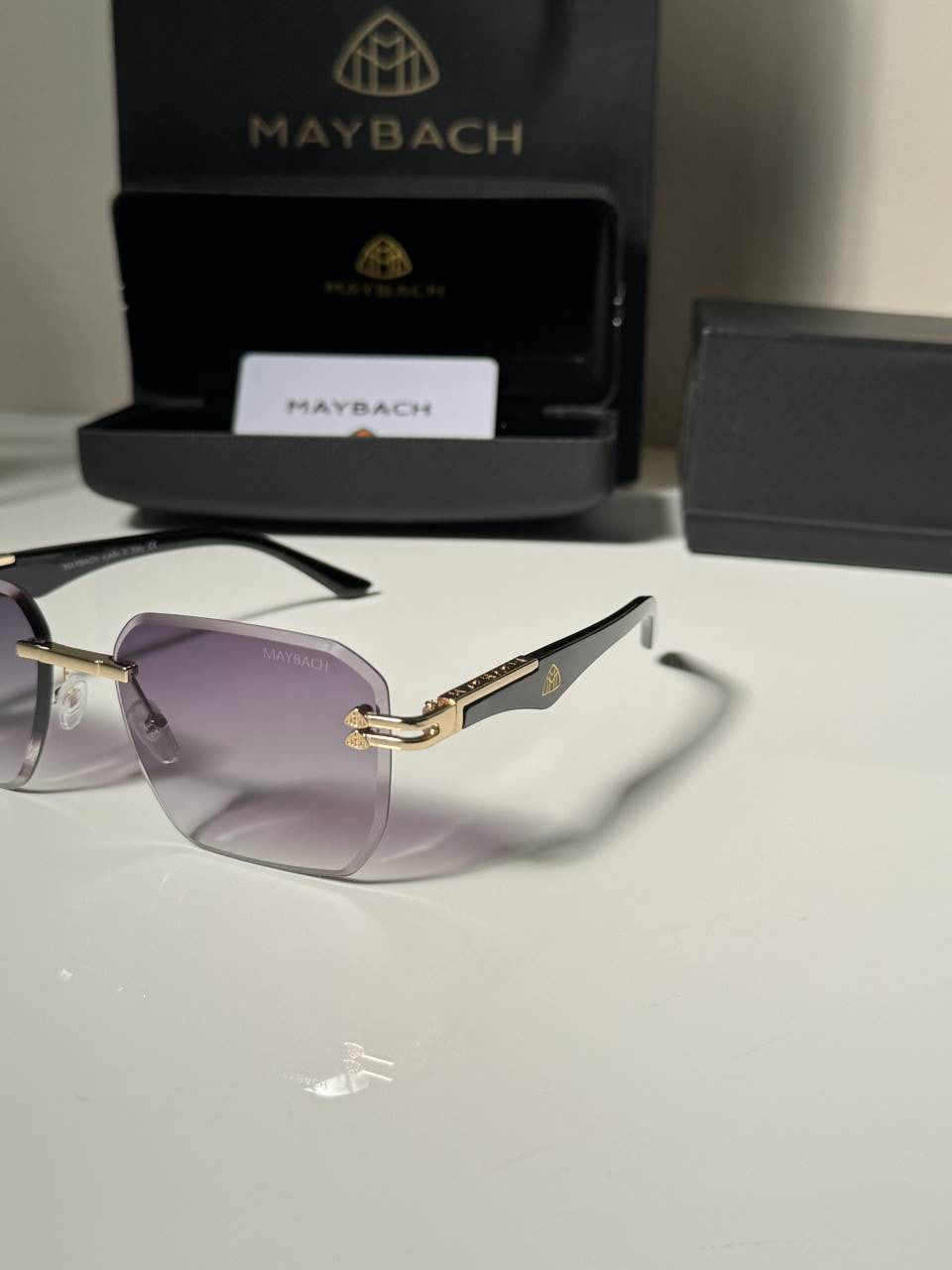 Maybach_21_purple_black