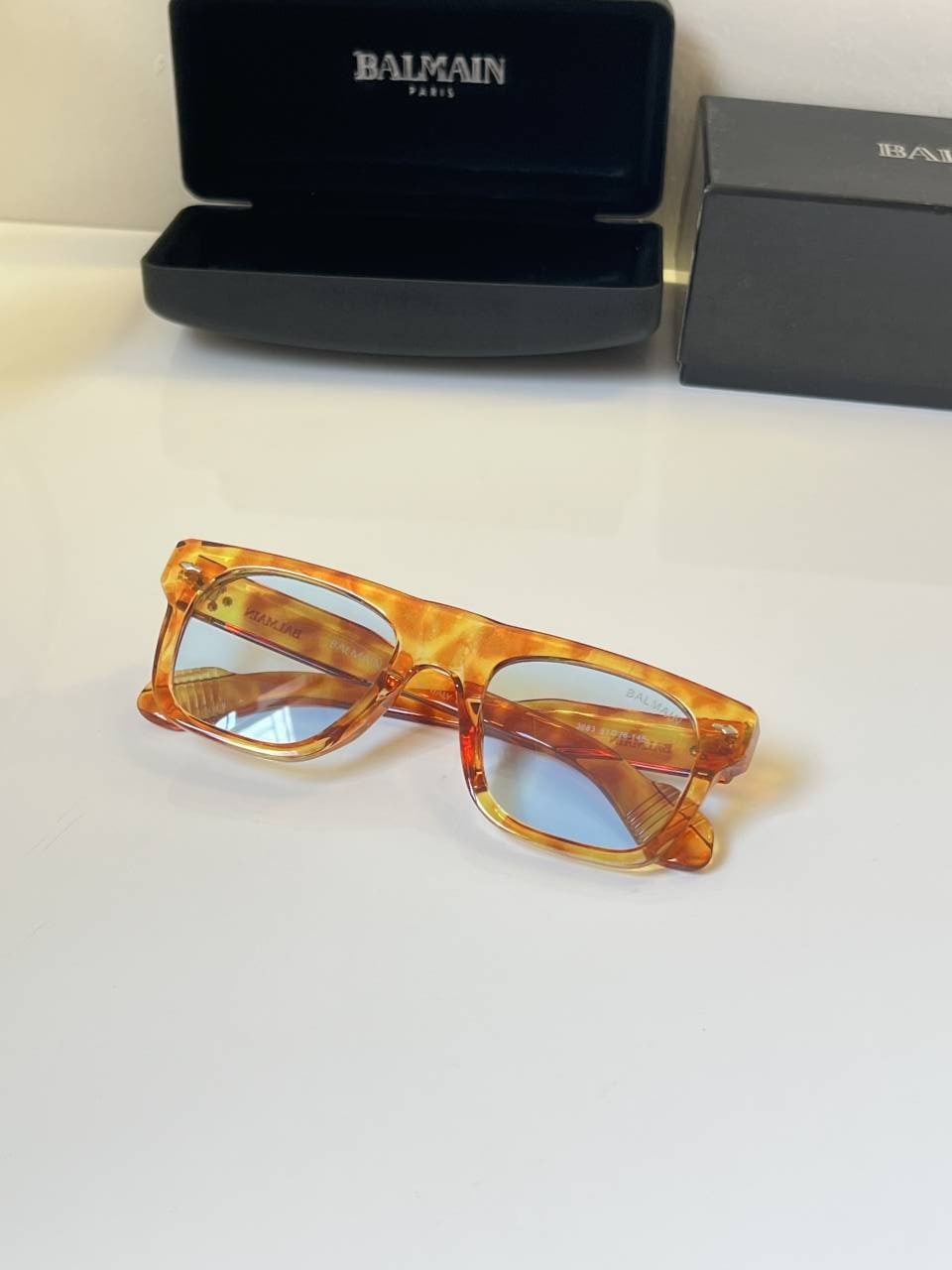 Balmaiin_3883_Orange_blue