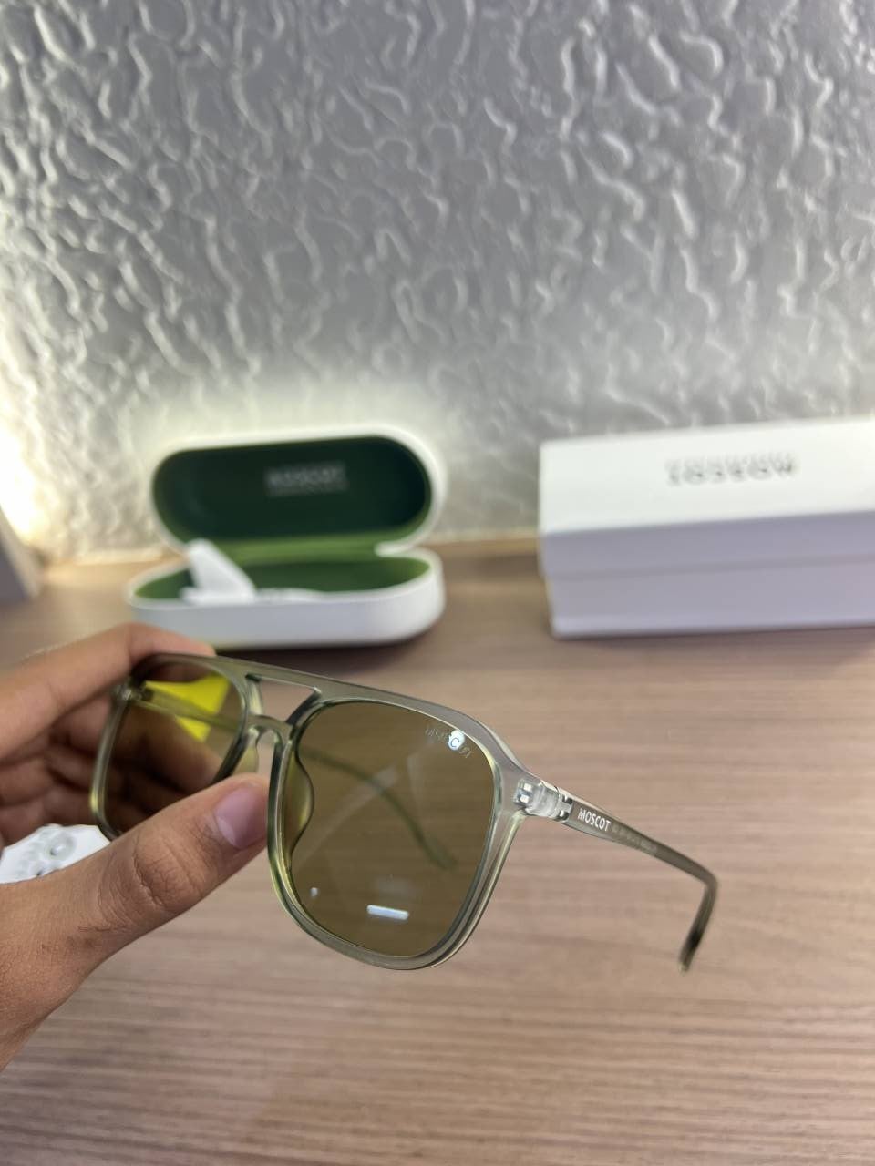 Moscot_22006_light_green