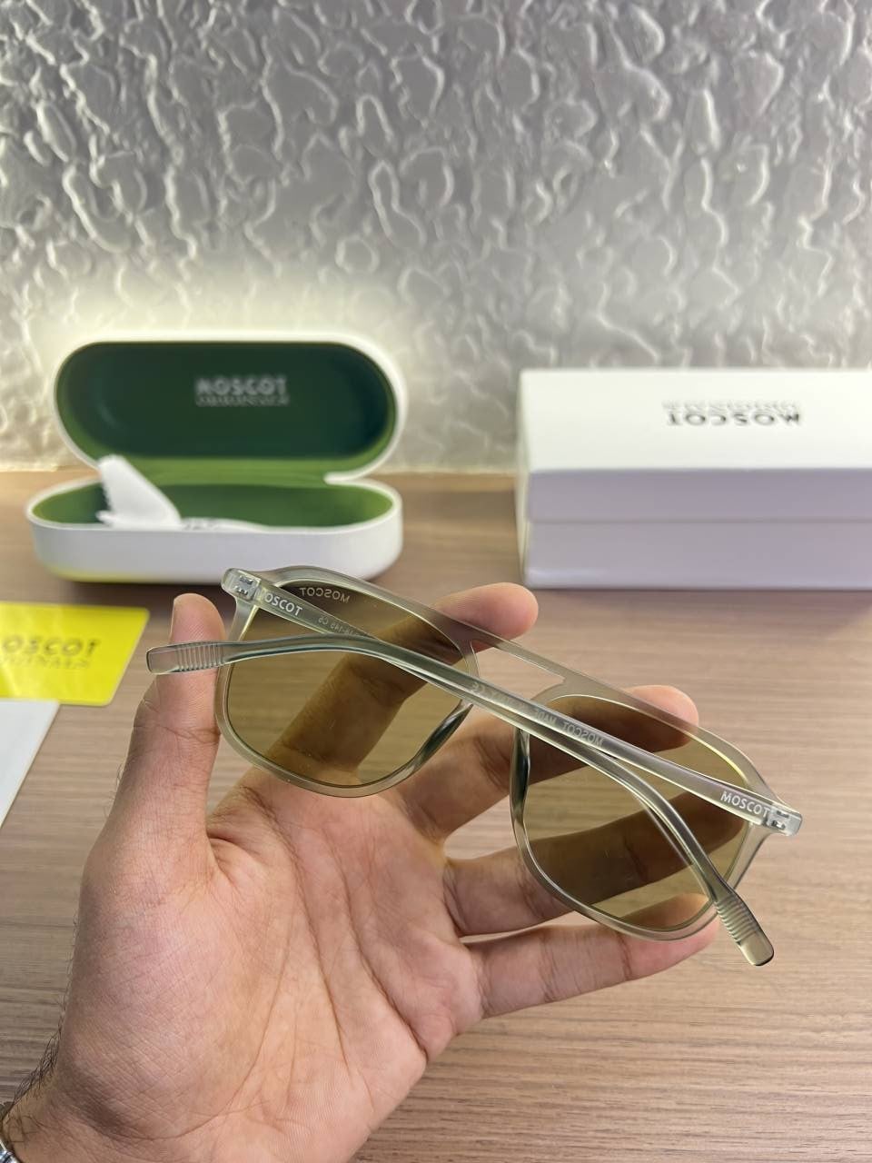 Moscot_22006_light_green