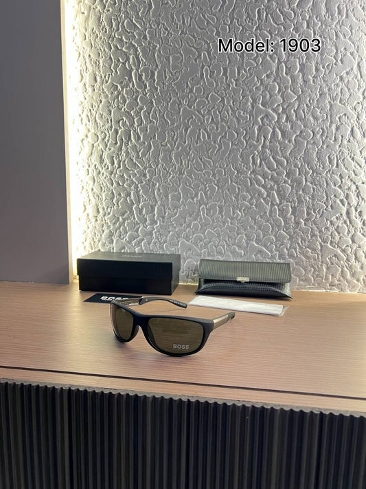 Hugo_boss_1903_black