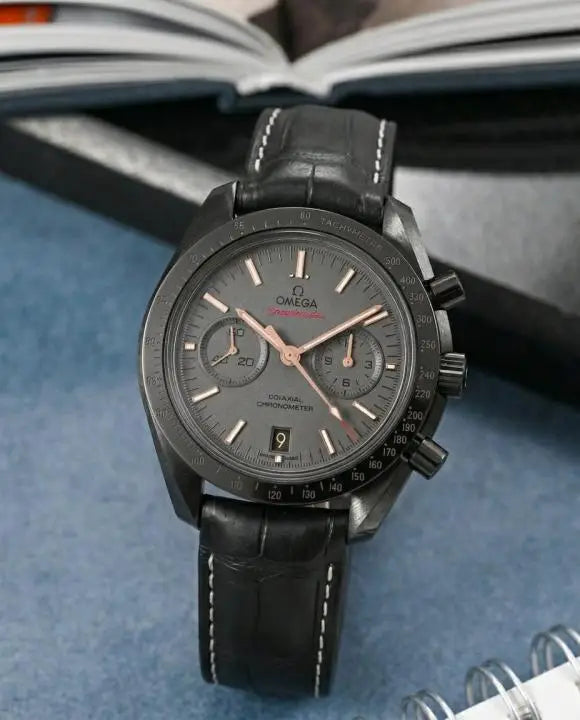 Omeg_a speedmaster dark side of the moon sedna