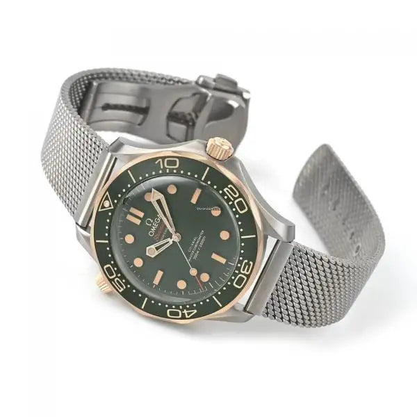 Omeg_a seamaster diver 300M automatic