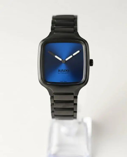 Rad_o True Square Quartz Undigital