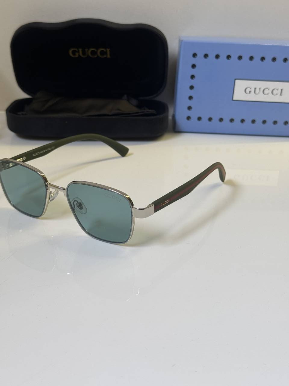 Guccu_983_Blue_Green