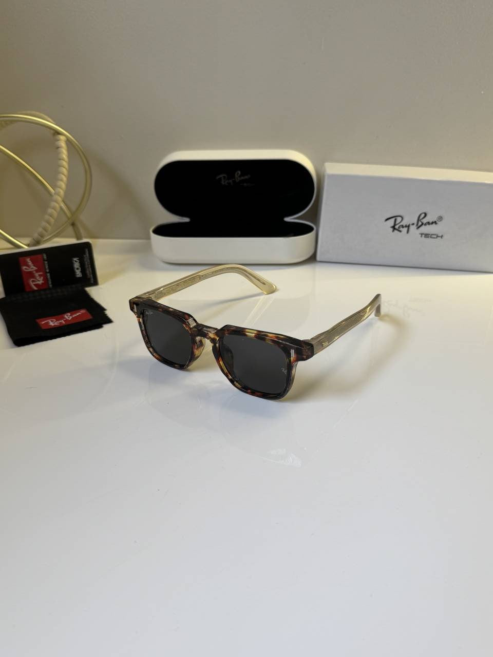 Rayban_1124_Tiger_Black