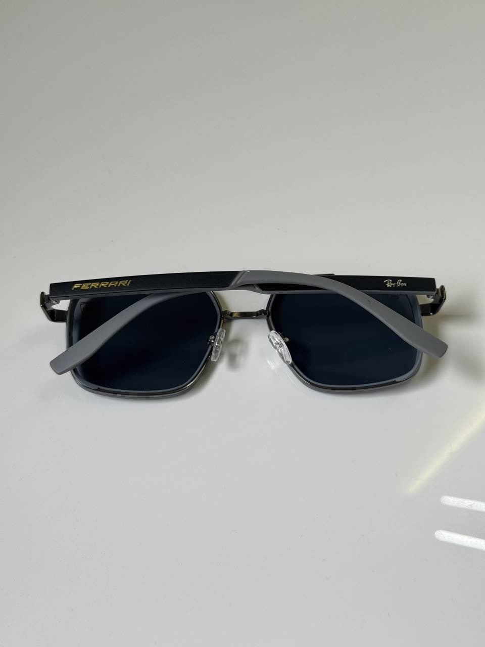 Rayban_8810_Smoke_grey_ferrari_edition