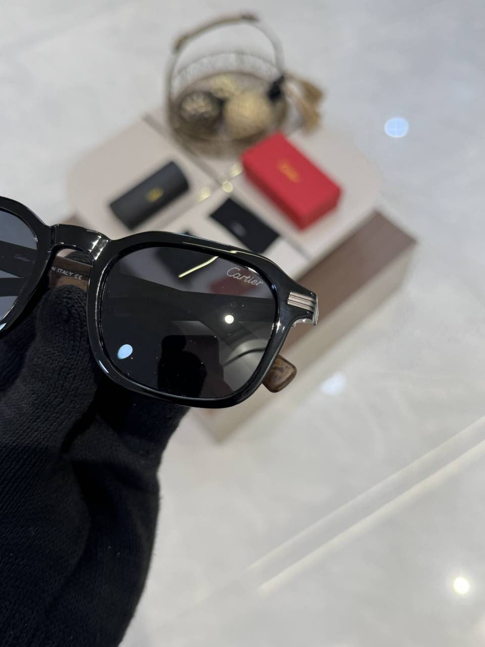 Cartier_4956_Black_Wood