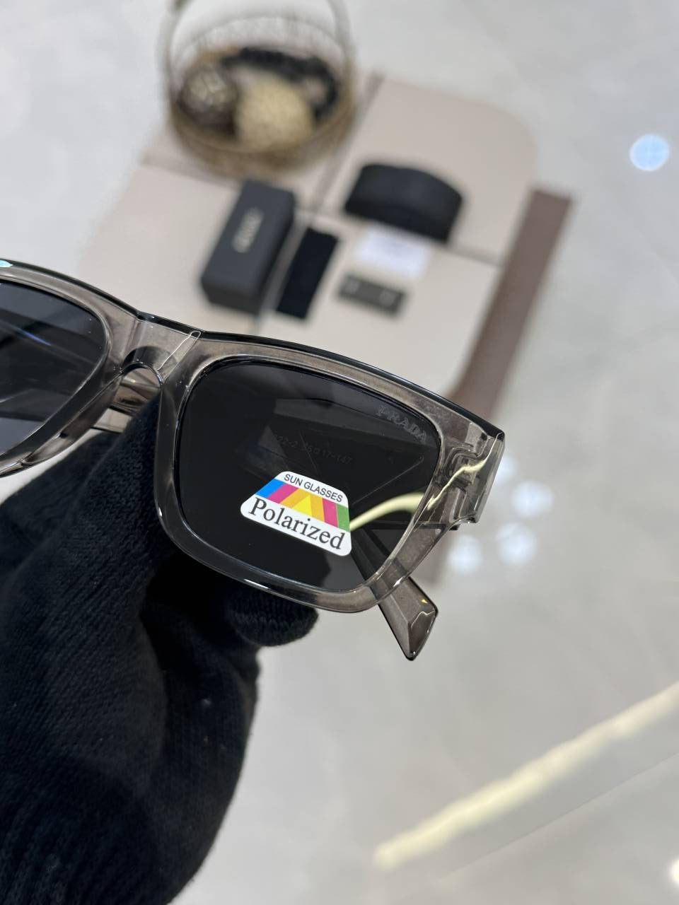 Prada_9322_Shine_grey