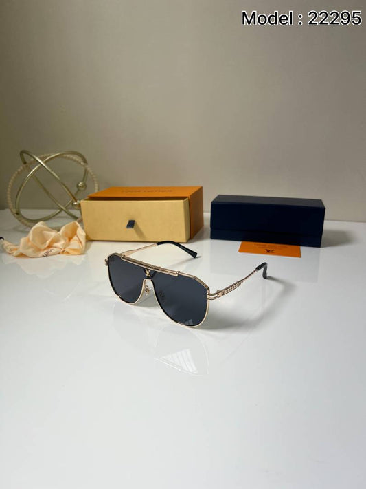 Louis_Vuittion_22295_Gold_Black