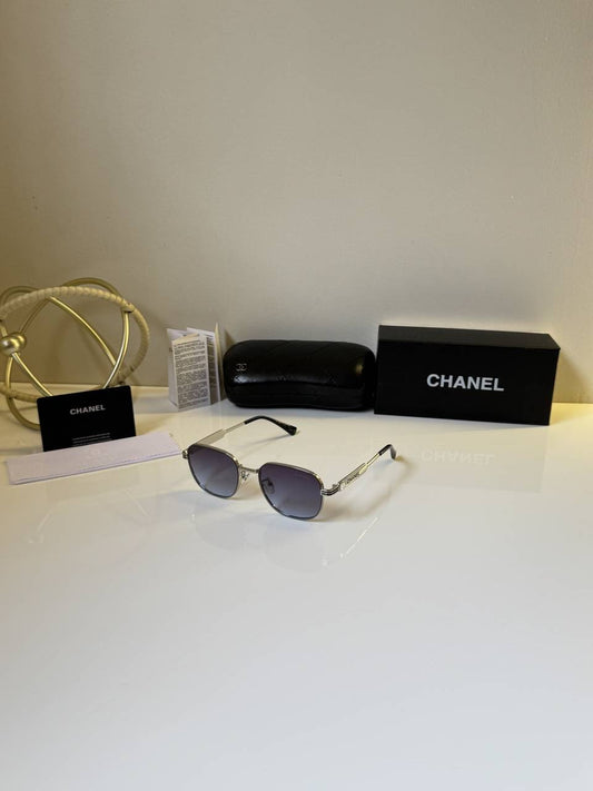 Chanel_8068_Silver_Blue_Shaded