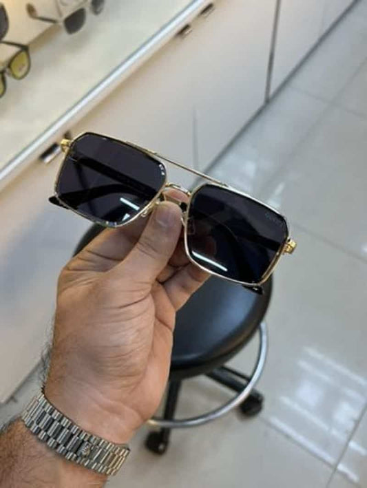 Gucci_162 gold black