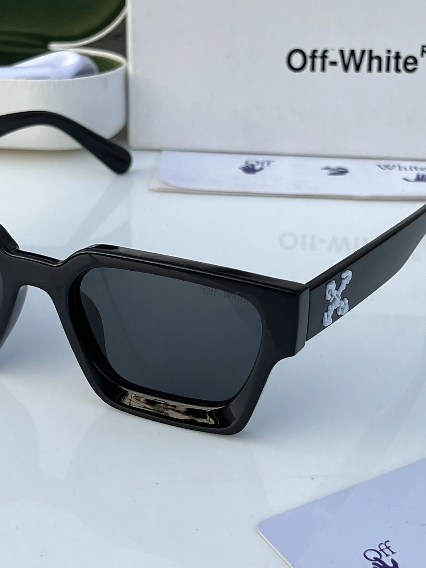 Off white black white