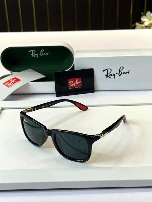_Rayban_8352_