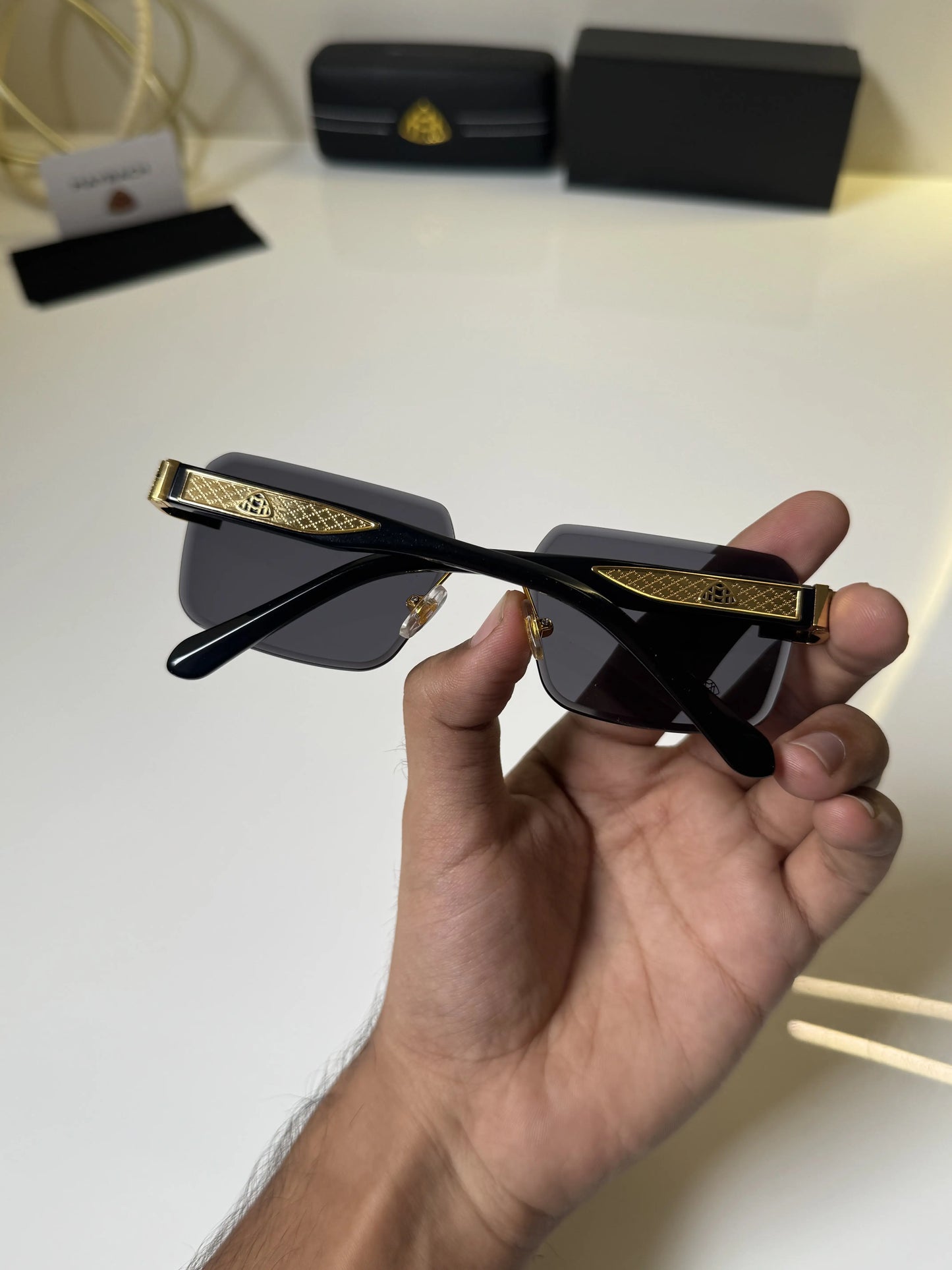 Maybach_Z60_Gold_Black