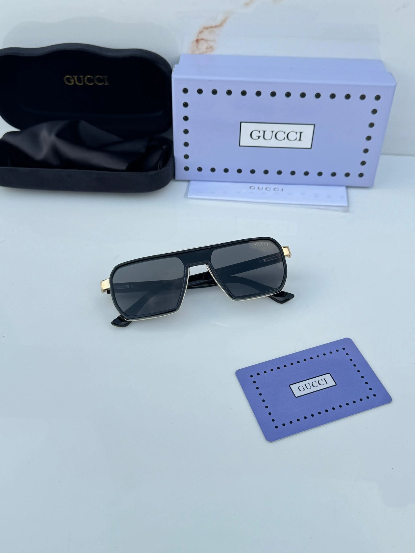 Gucci_9125_gold_black