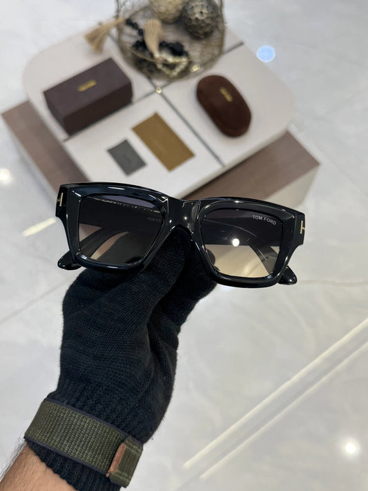 Tomford_184_Peach_Shaded