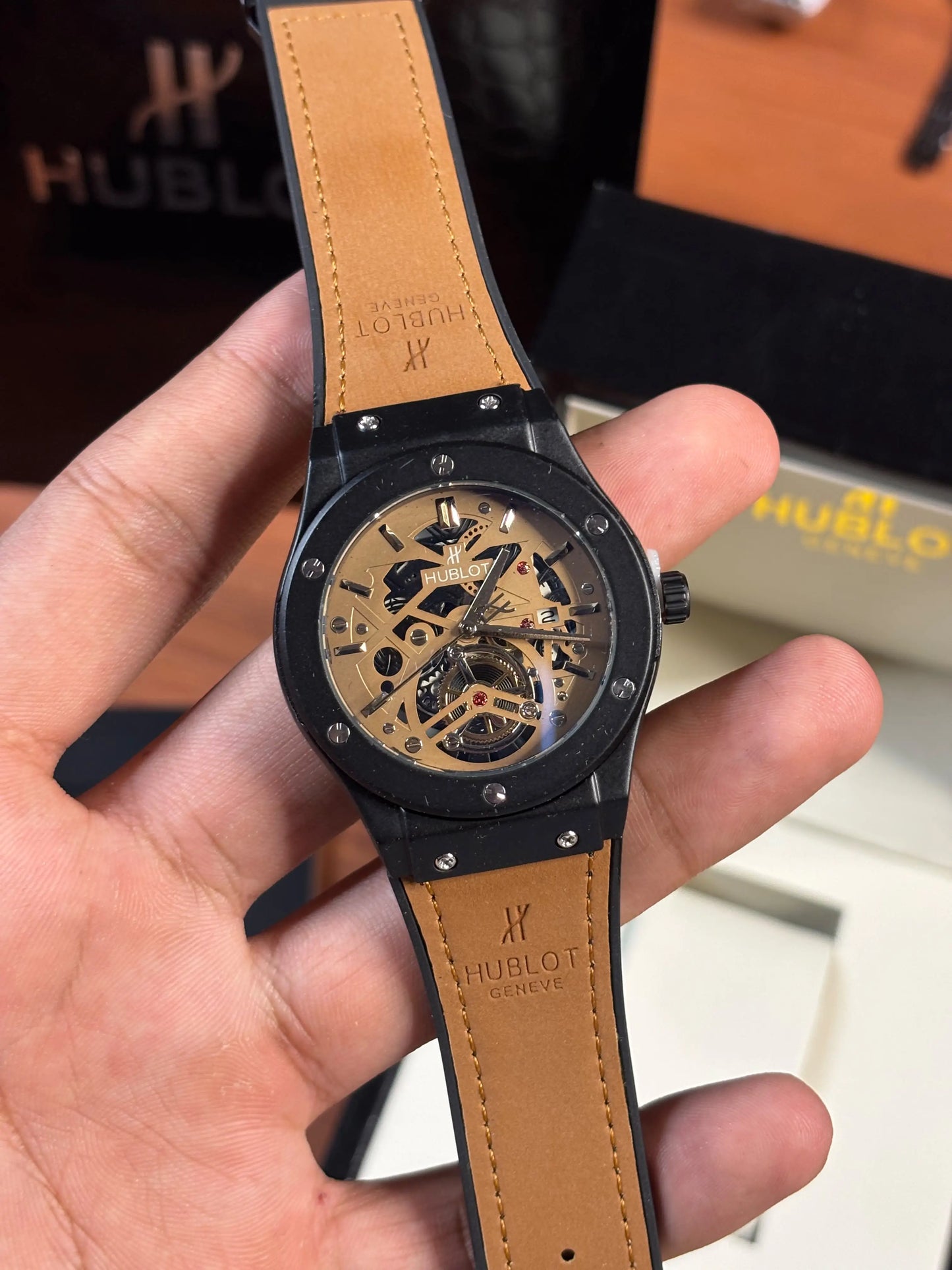 Hublot Classic Fusion Tourbillon HB0011