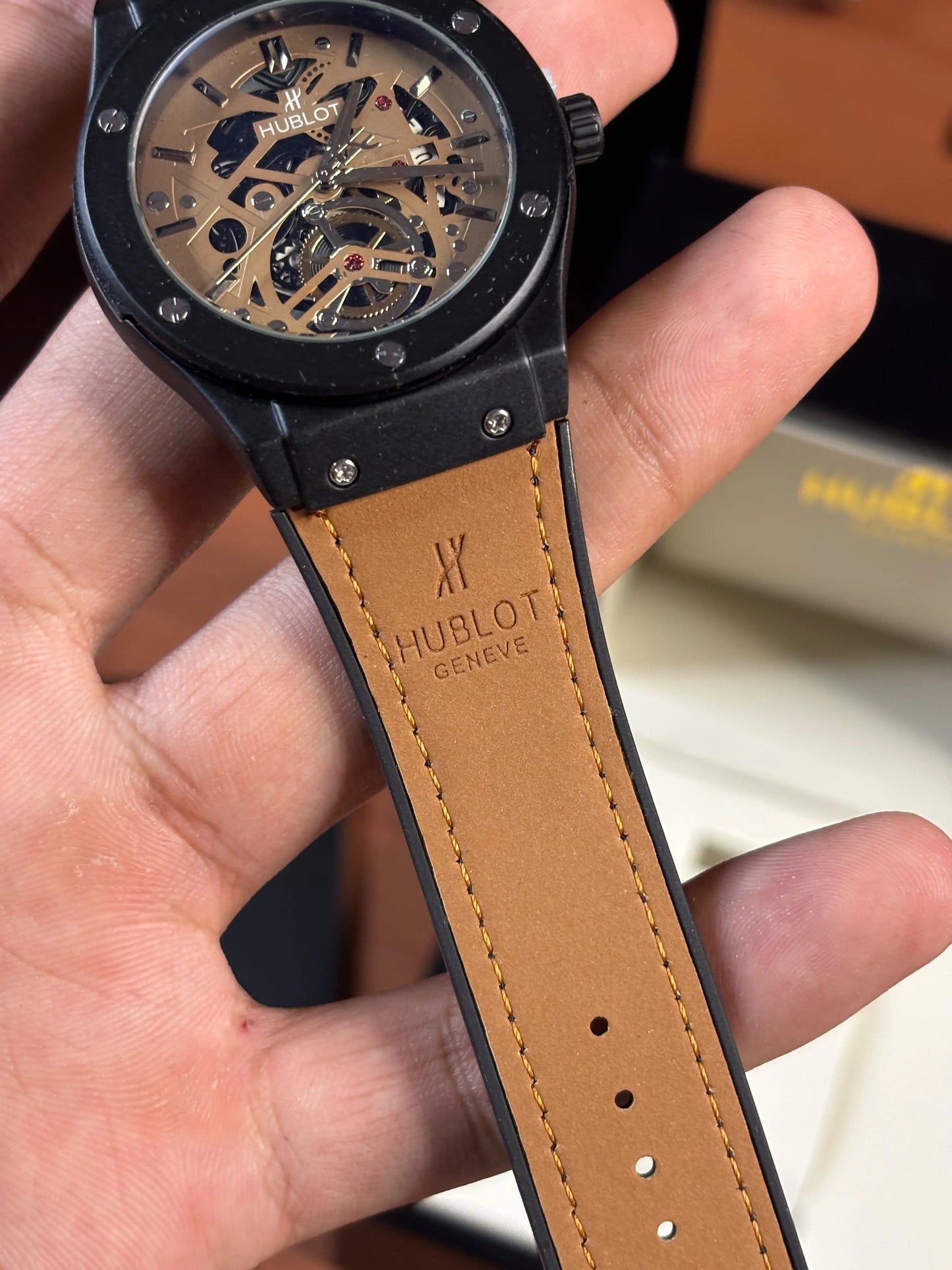 Hublot Classic Fusion Tourbillon HB0011