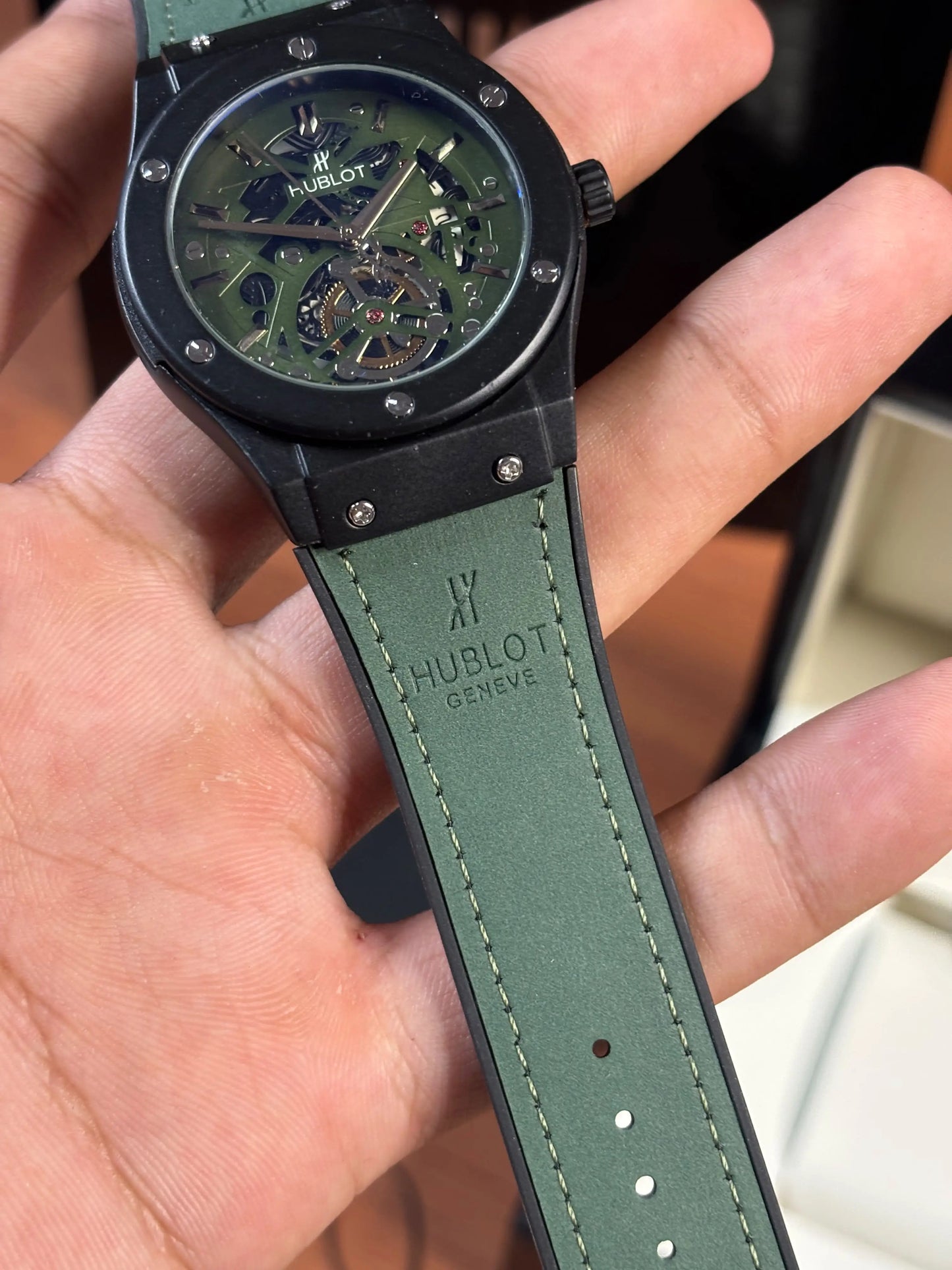 Hublot Classic Fusion Tourbillon HB0011