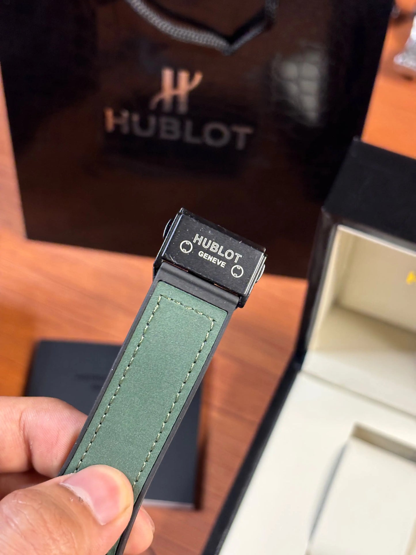 Hublot Classic Fusion Tourbillon HB0011