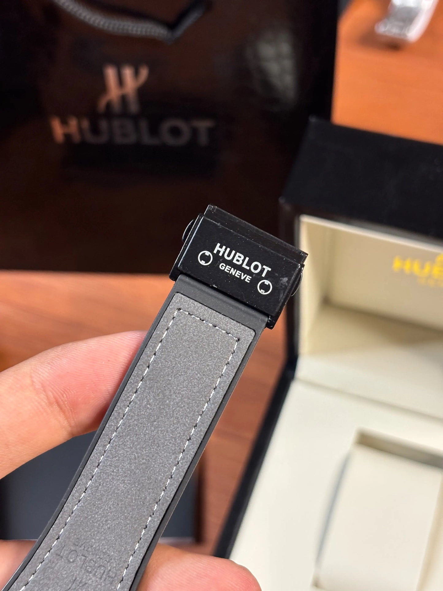 Hublot Classic Fusion Tourbillon HB0011