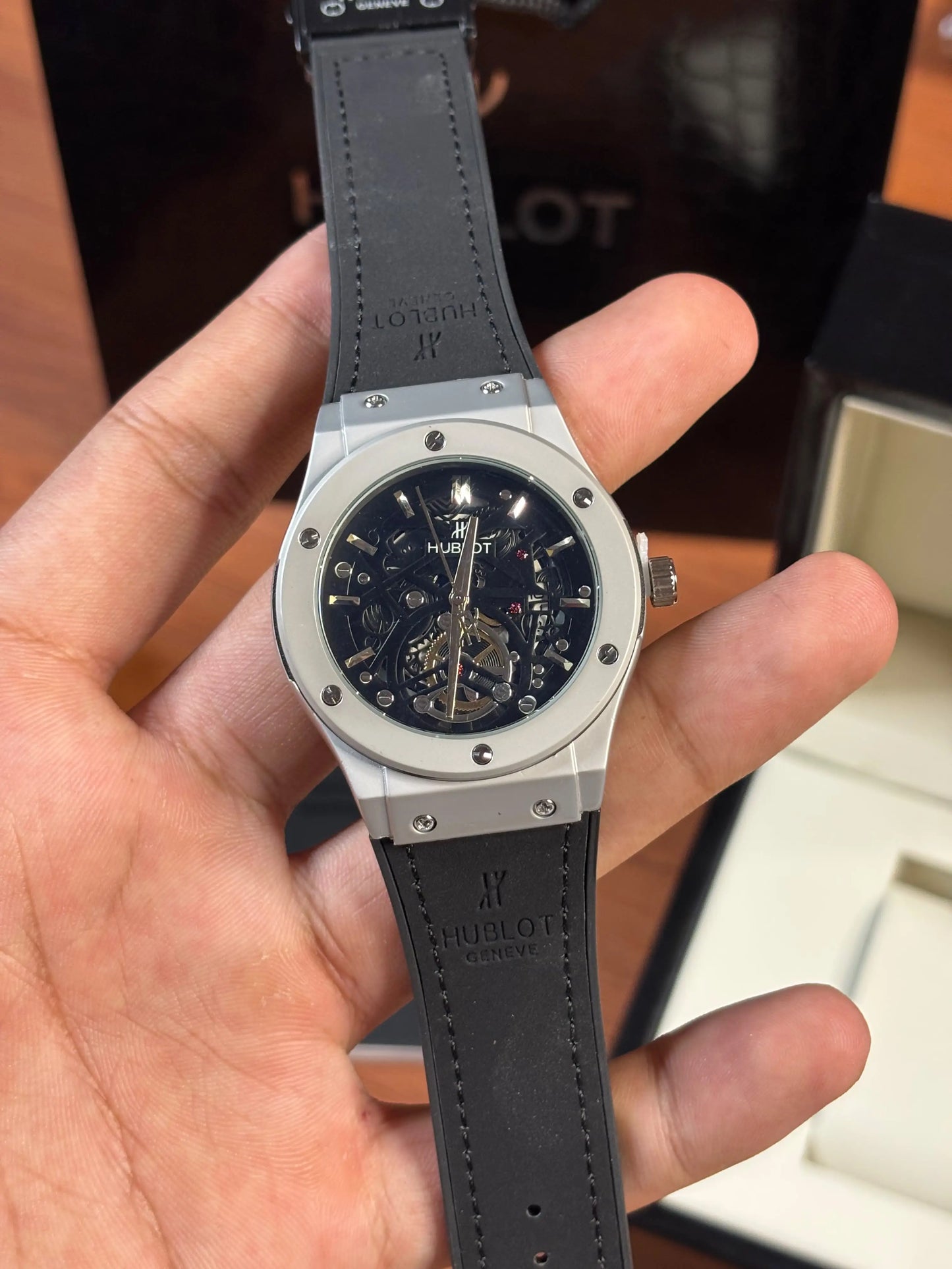 Hublot Classic Fusion Tourbillon HB0011