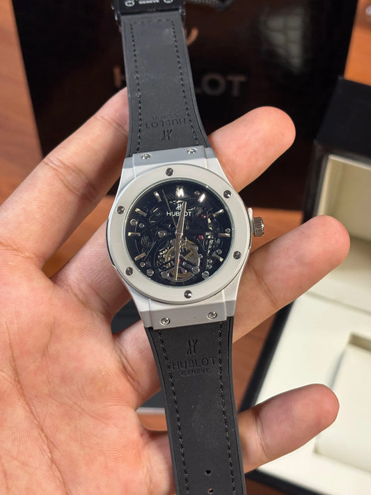 Hublot Classic Fusion Tourbillon HB0011