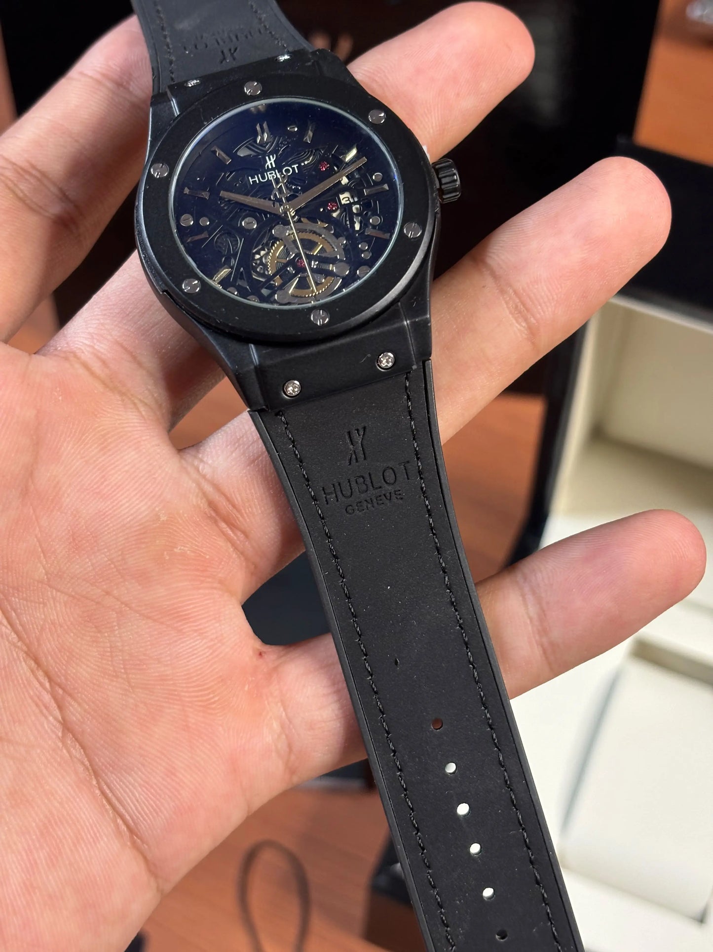 Hublot Classic Fusion Tourbillon HB0011