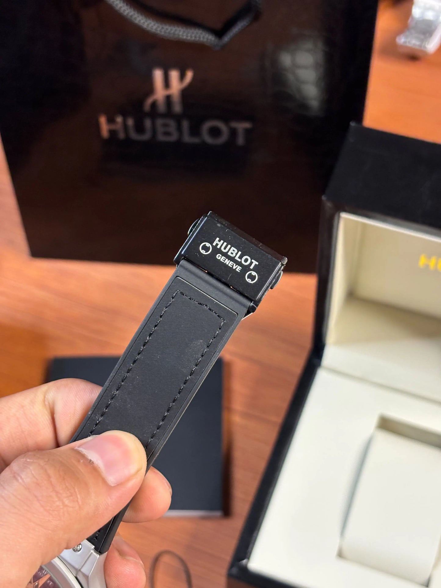 Hublot Classic Fusion Tourbillon HB0011