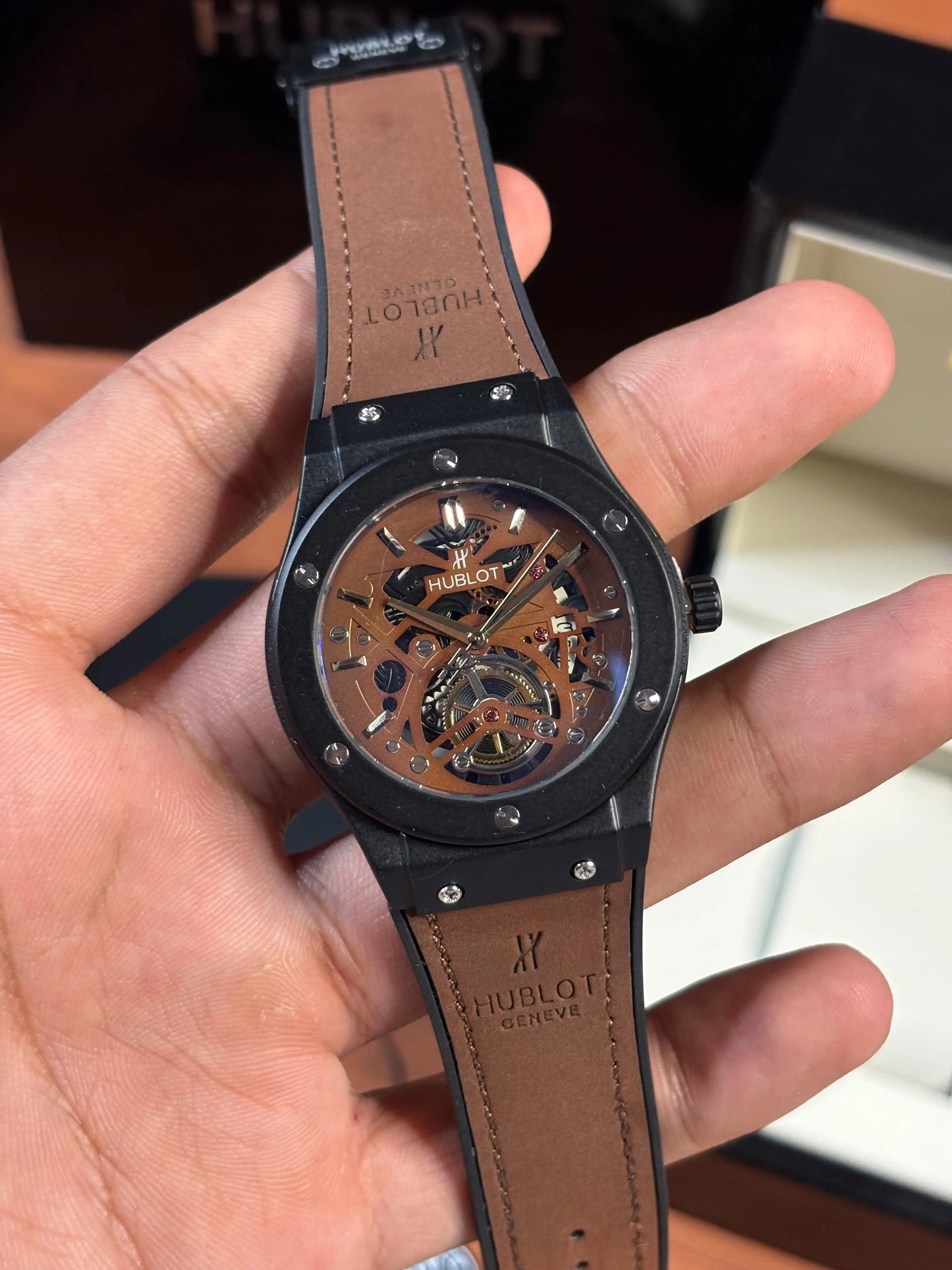 Hublot Classic Fusion Tourbillon HB0011