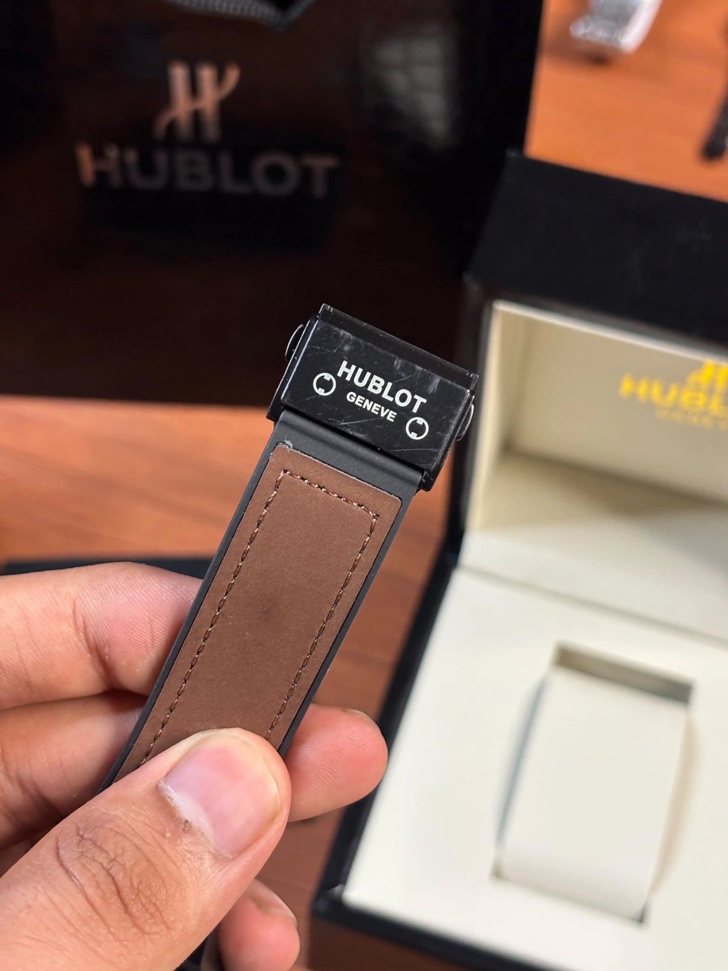 Hublot Classic Fusion Tourbillon HB0011