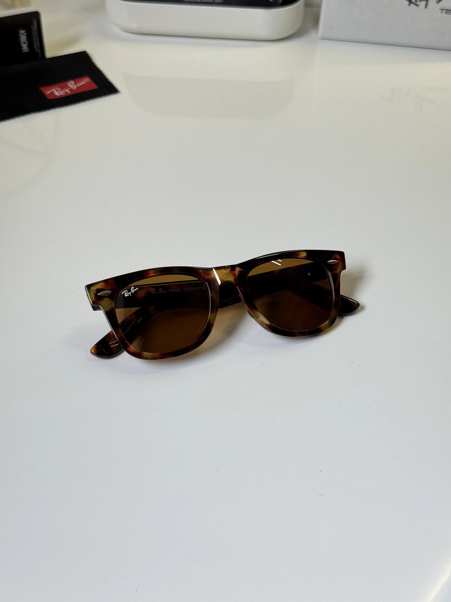 Rayban_2140_Tiger_Brown