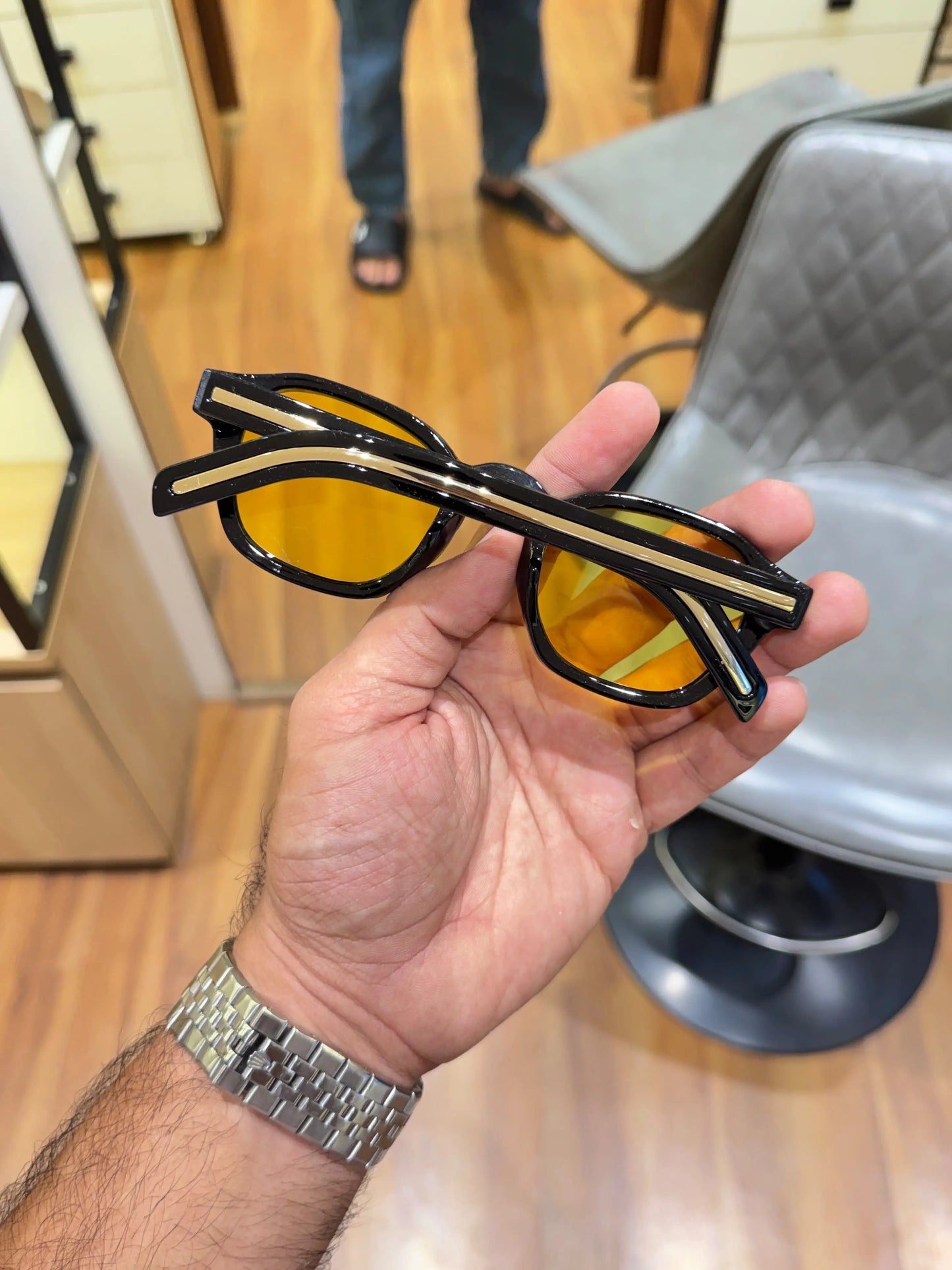 Copy Prada_331_black_yellow