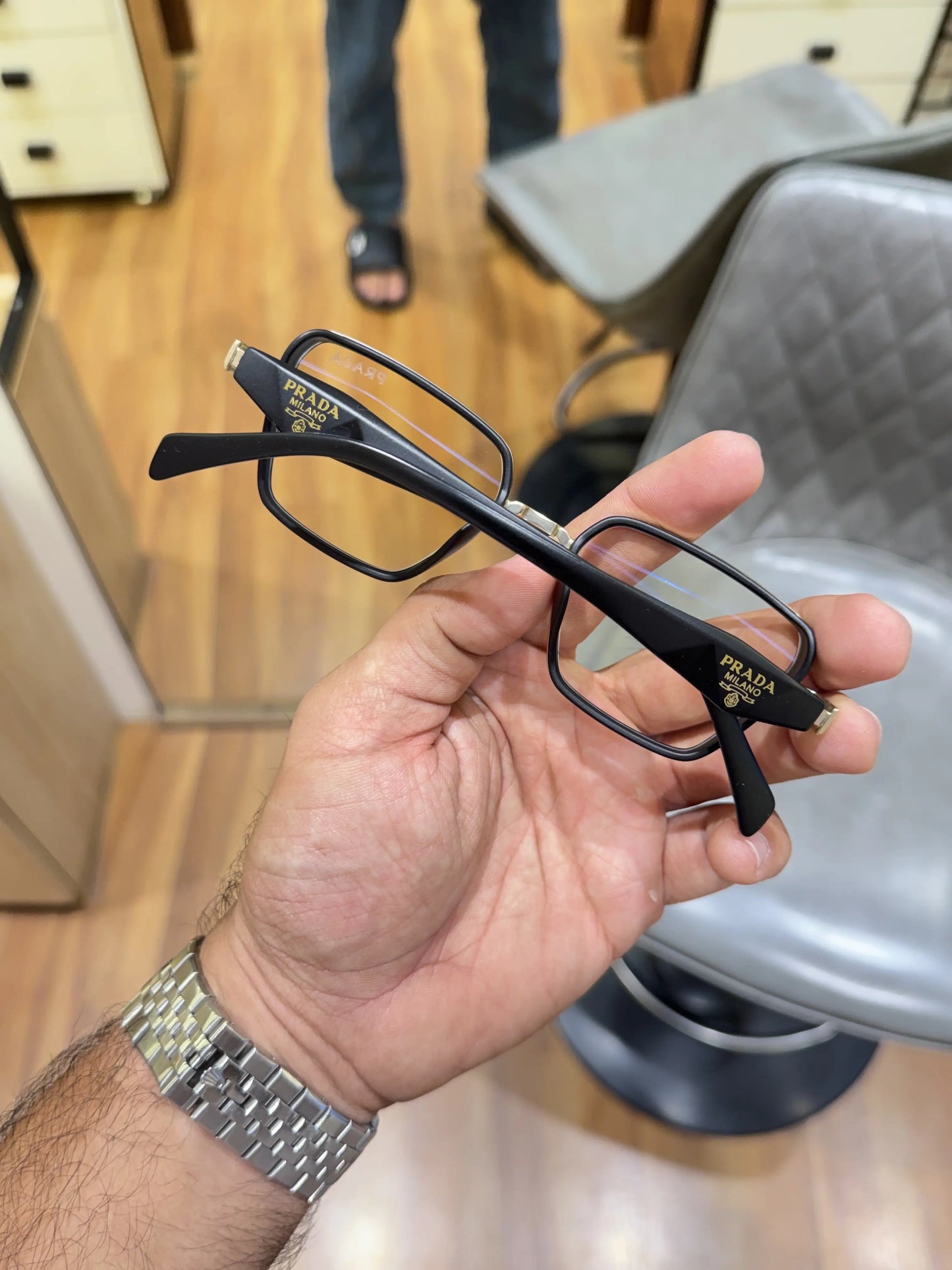 Prada_7381_black_gold_plano