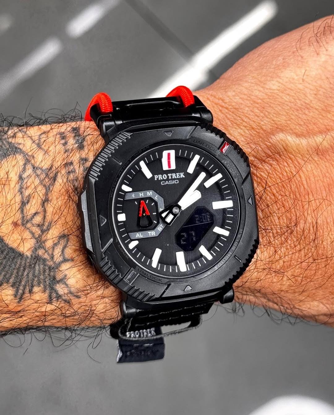 Casio Pro Trek PRJ-B001B-2